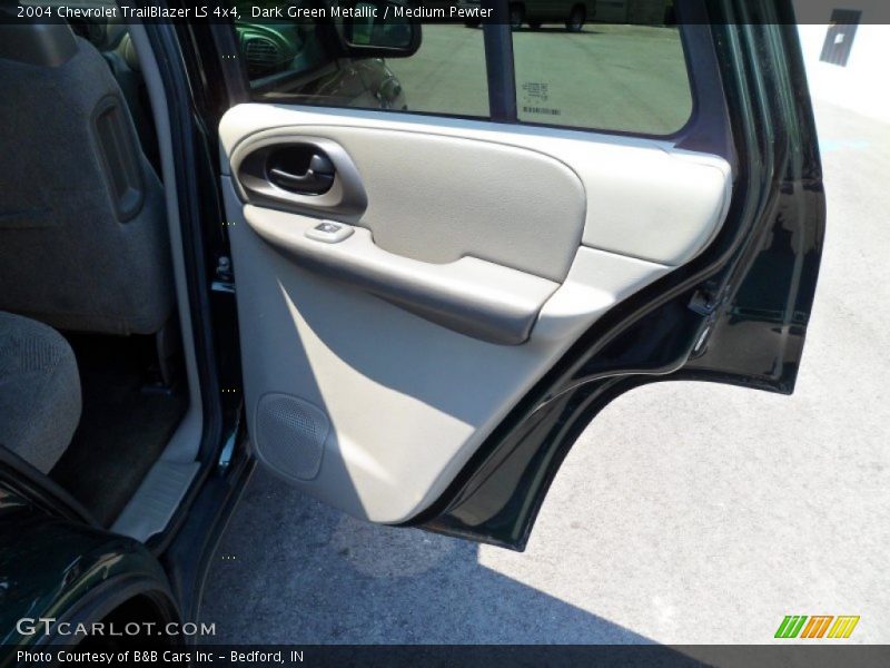 Dark Green Metallic / Medium Pewter 2004 Chevrolet TrailBlazer LS 4x4