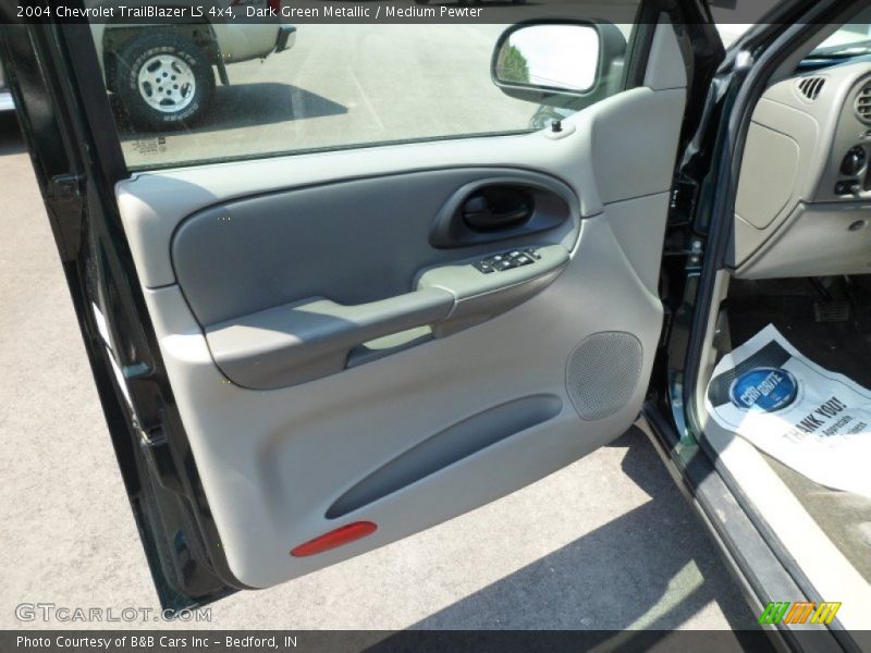 Dark Green Metallic / Medium Pewter 2004 Chevrolet TrailBlazer LS 4x4