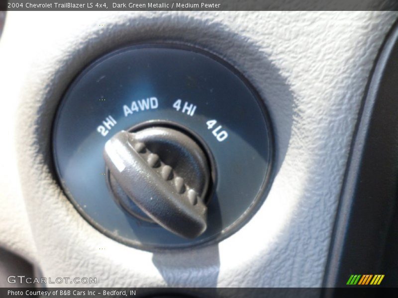 Dark Green Metallic / Medium Pewter 2004 Chevrolet TrailBlazer LS 4x4