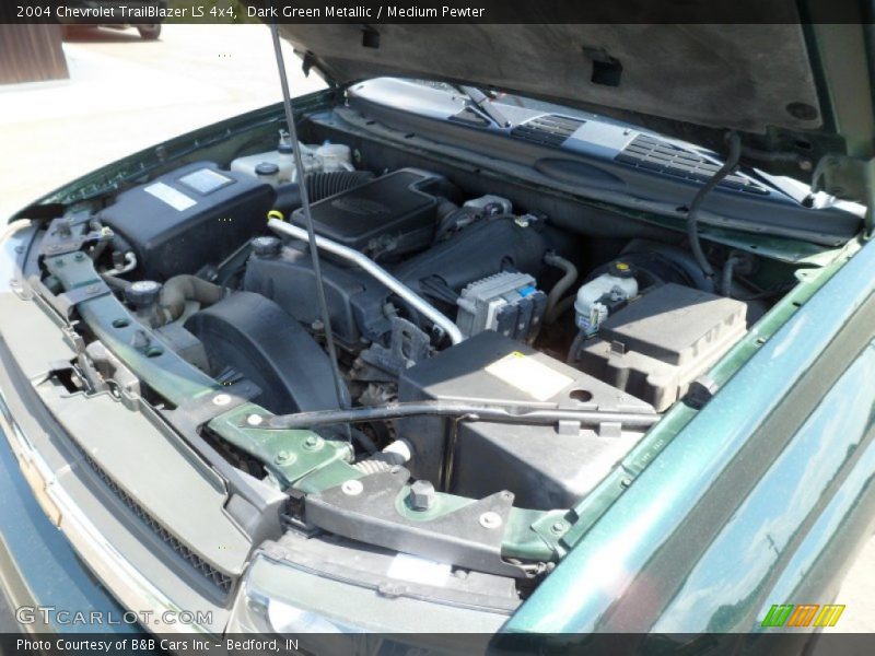 Dark Green Metallic / Medium Pewter 2004 Chevrolet TrailBlazer LS 4x4