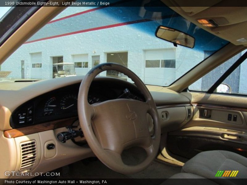 Light Beige Metallic / Beige 1998 Oldsmobile Eighty-Eight