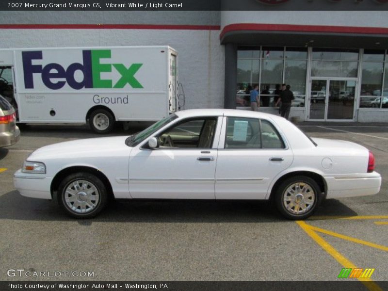 Vibrant White / Light Camel 2007 Mercury Grand Marquis GS