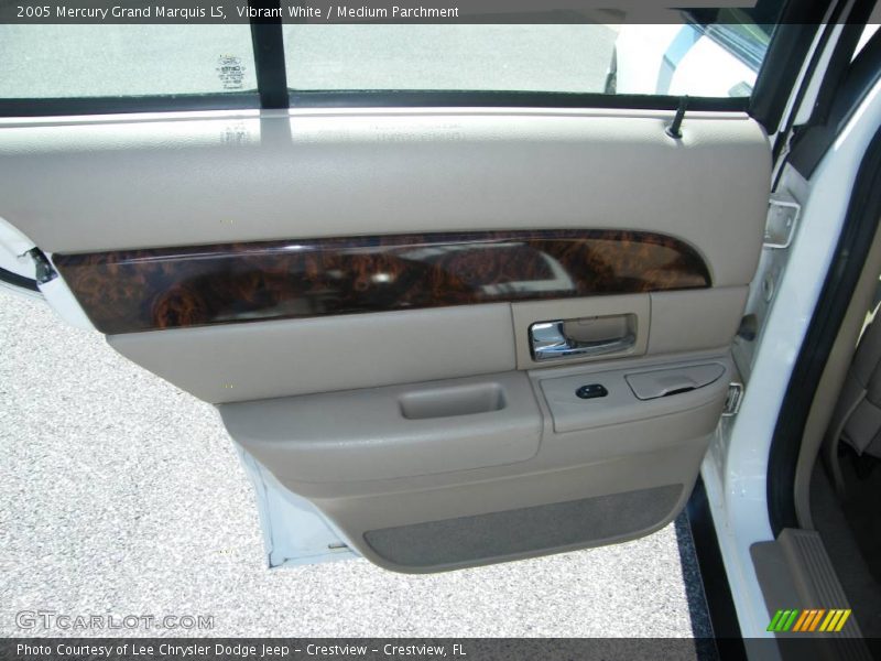 Vibrant White / Medium Parchment 2005 Mercury Grand Marquis LS
