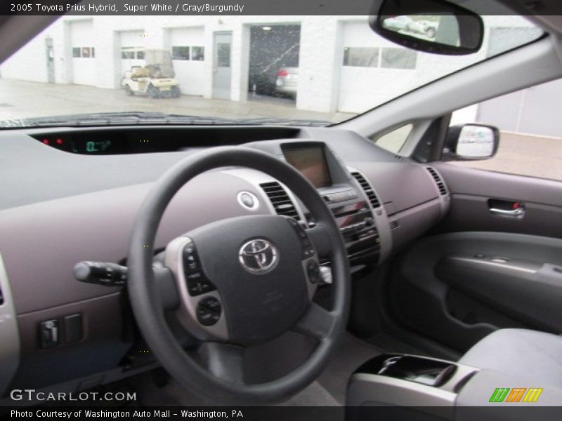 Super White / Gray/Burgundy 2005 Toyota Prius Hybrid
