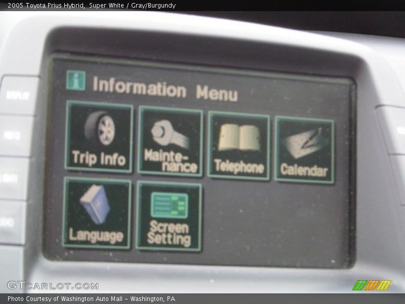 Super White / Gray/Burgundy 2005 Toyota Prius Hybrid