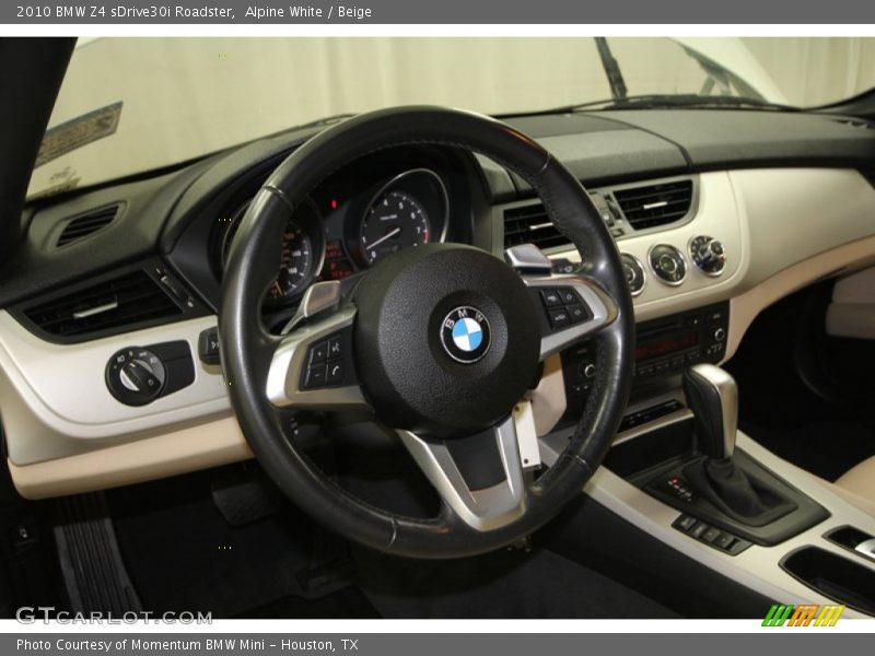 Dashboard of 2010 Z4 sDrive30i Roadster