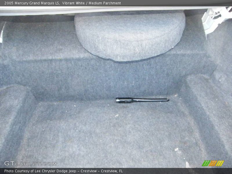Vibrant White / Medium Parchment 2005 Mercury Grand Marquis LS