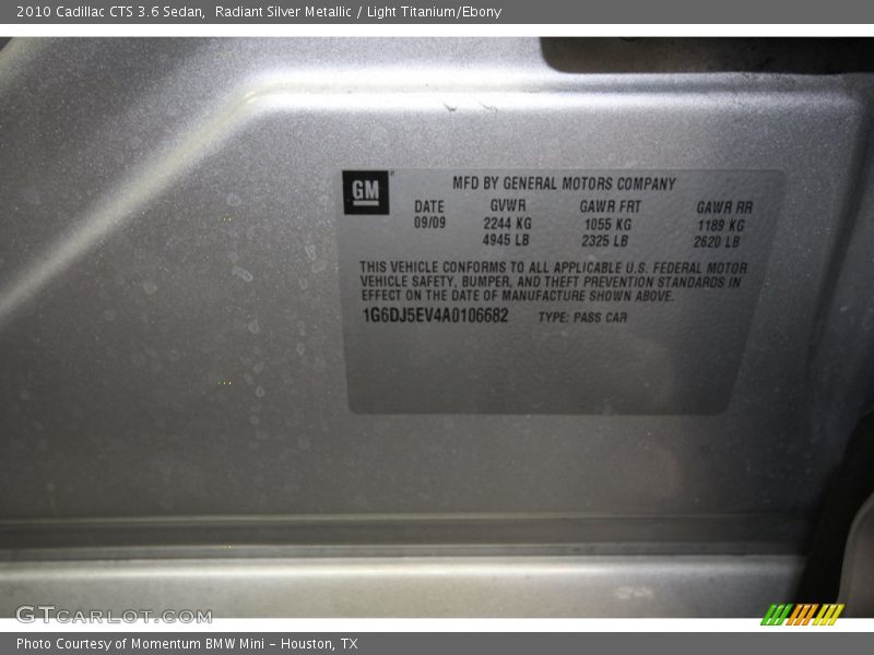 Radiant Silver Metallic / Light Titanium/Ebony 2010 Cadillac CTS 3.6 Sedan