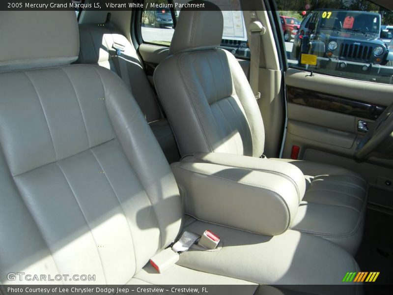Vibrant White / Medium Parchment 2005 Mercury Grand Marquis LS