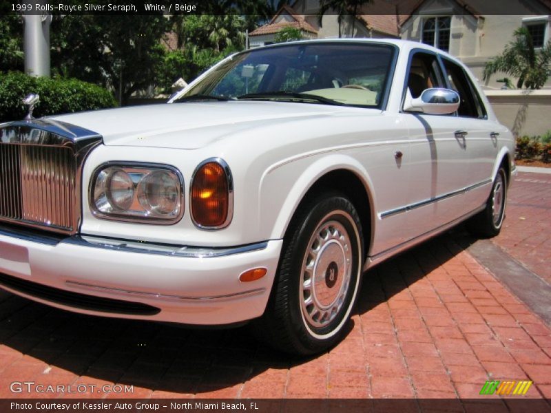 White / Beige 1999 Rolls-Royce Silver Seraph