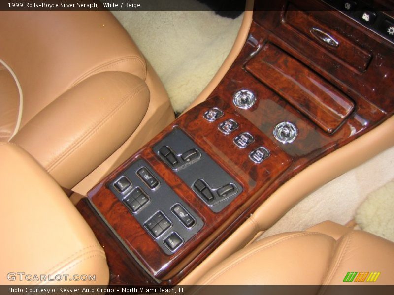 White / Beige 1999 Rolls-Royce Silver Seraph