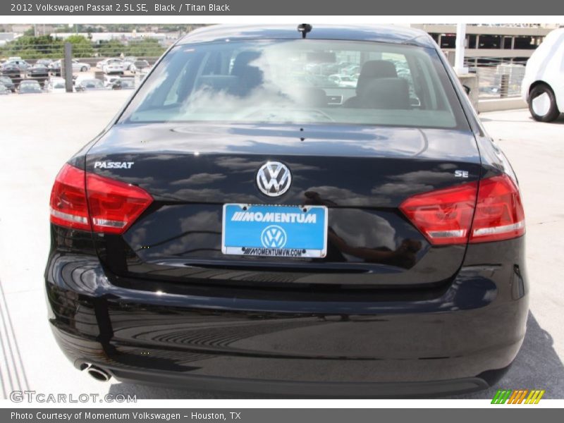 Black / Titan Black 2012 Volkswagen Passat 2.5L SE