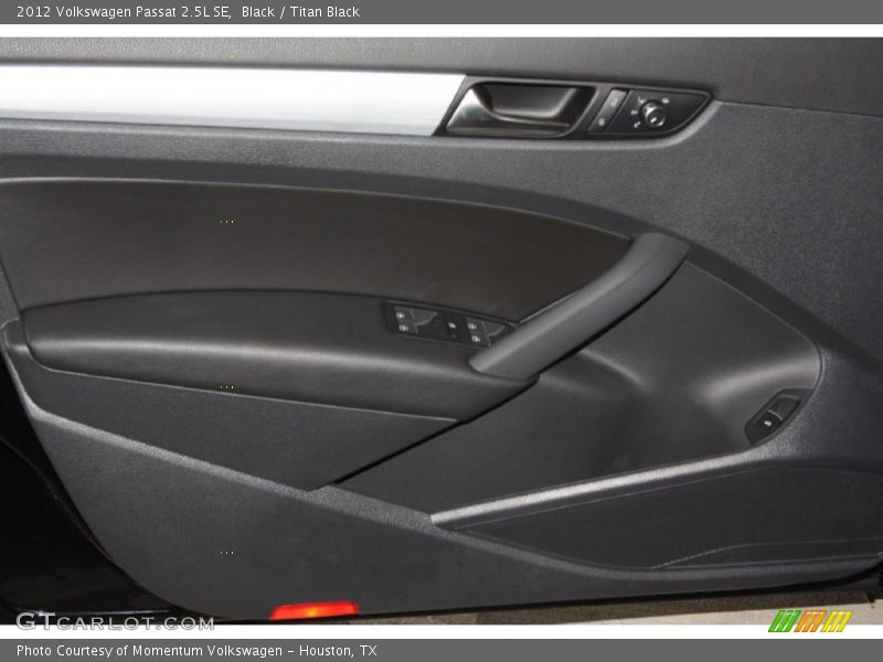 Black / Titan Black 2012 Volkswagen Passat 2.5L SE