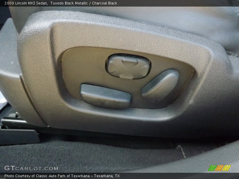 Tuxedo Black Metallic / Charcoal Black 2009 Lincoln MKS Sedan