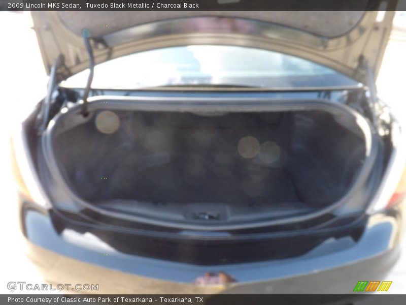 Tuxedo Black Metallic / Charcoal Black 2009 Lincoln MKS Sedan