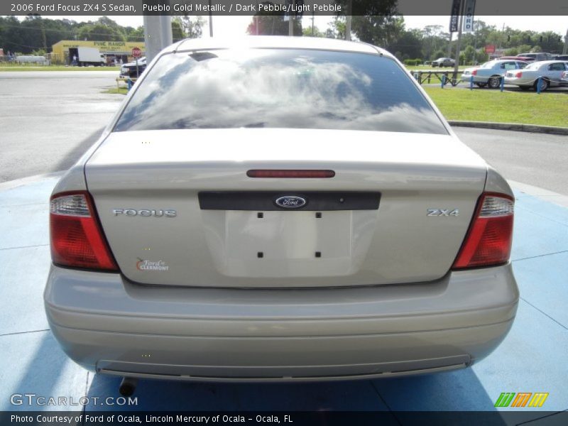 Pueblo Gold Metallic / Dark Pebble/Light Pebble 2006 Ford Focus ZX4 S Sedan