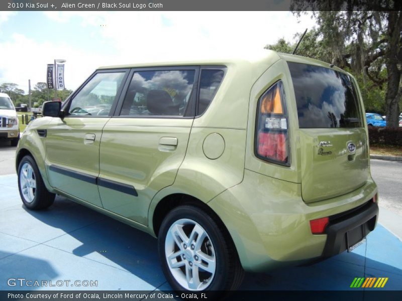 Alien Green / Black Soul Logo Cloth 2010 Kia Soul +