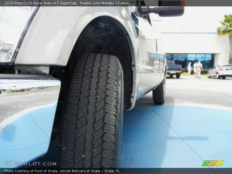 Pueblo Gold Metallic / Camel 2010 Ford F250 Super Duty XLT SuperCab