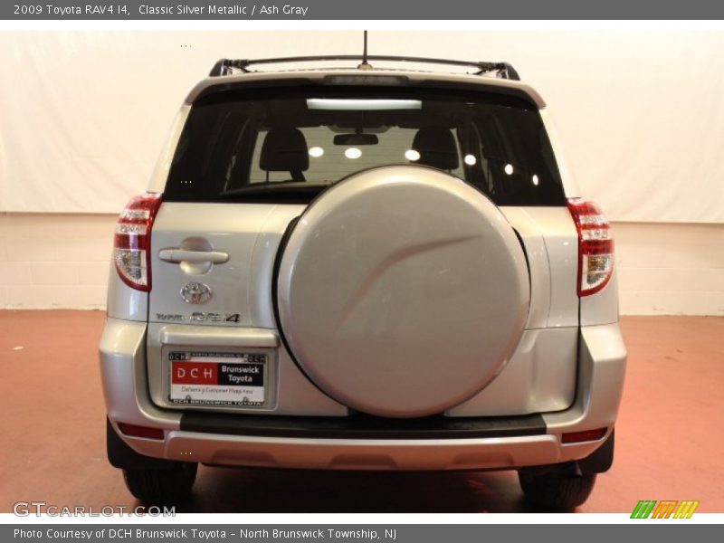 Classic Silver Metallic / Ash Gray 2009 Toyota RAV4 I4