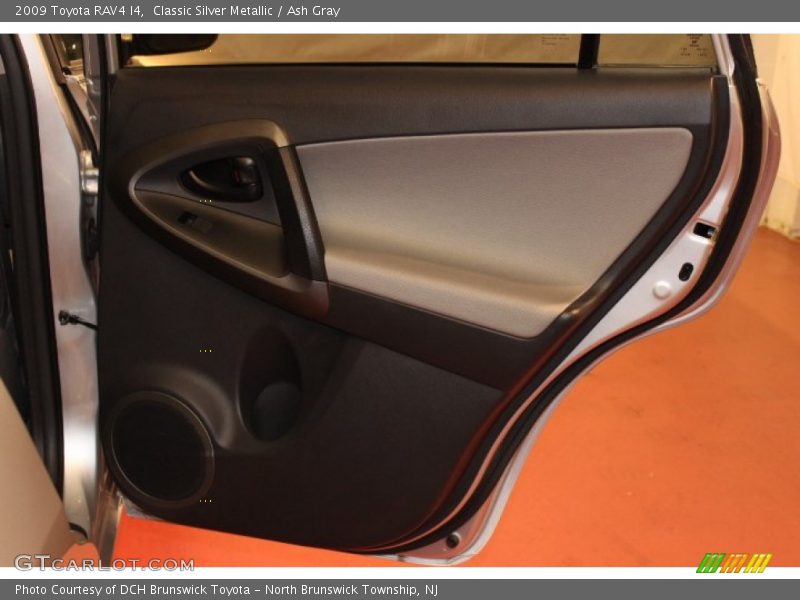 Classic Silver Metallic / Ash Gray 2009 Toyota RAV4 I4