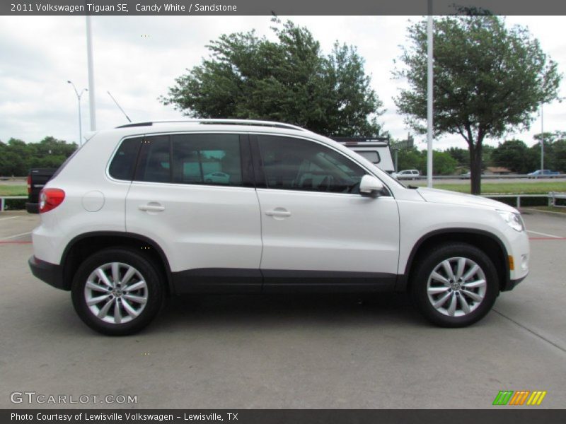 Candy White / Sandstone 2011 Volkswagen Tiguan SE