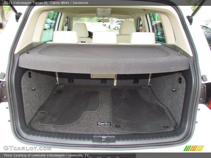 Candy White / Sandstone 2011 Volkswagen Tiguan SE
