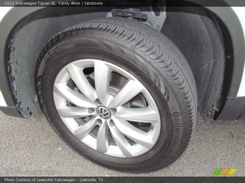 Candy White / Sandstone 2011 Volkswagen Tiguan SE
