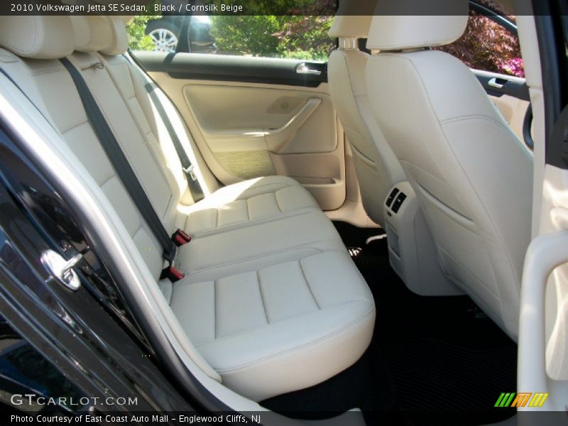 Black / Cornsilk Beige 2010 Volkswagen Jetta SE Sedan