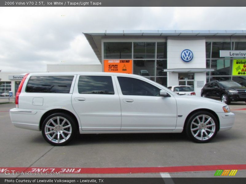 Ice White / Taupe/Light Taupe 2006 Volvo V70 2.5T