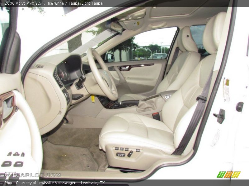 Ice White / Taupe/Light Taupe 2006 Volvo V70 2.5T