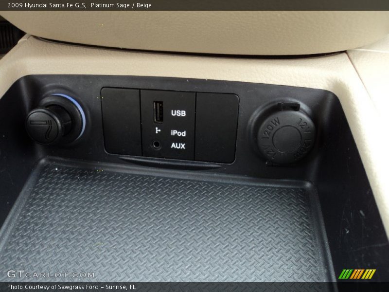 Platinum Sage / Beige 2009 Hyundai Santa Fe GLS