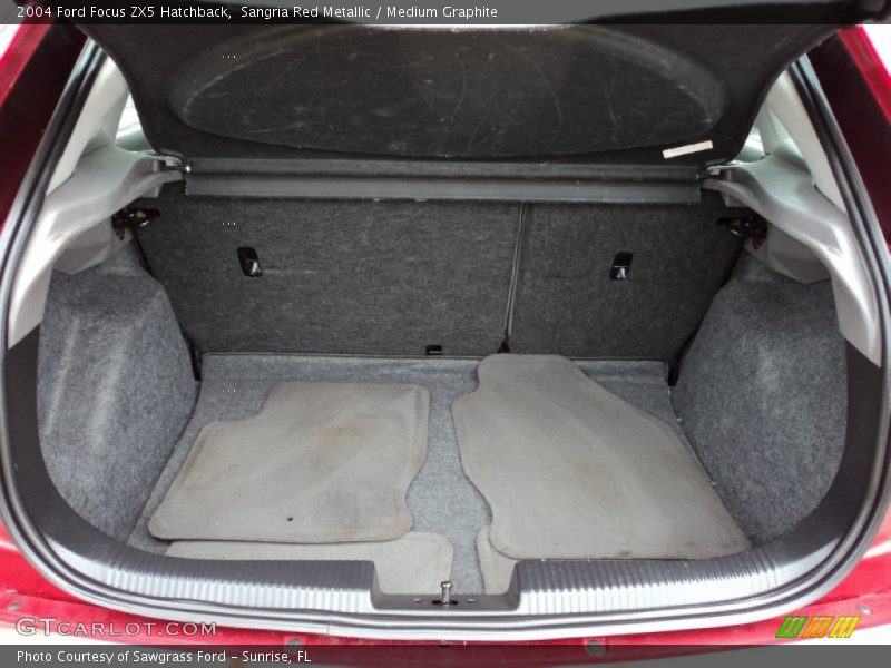  2004 Focus ZX5 Hatchback Trunk