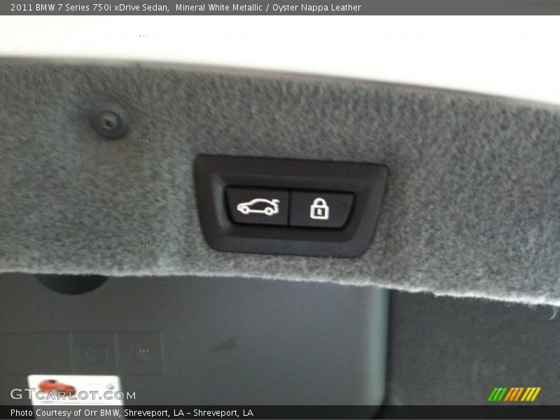 Mineral White Metallic / Oyster Nappa Leather 2011 BMW 7 Series 750i xDrive Sedan