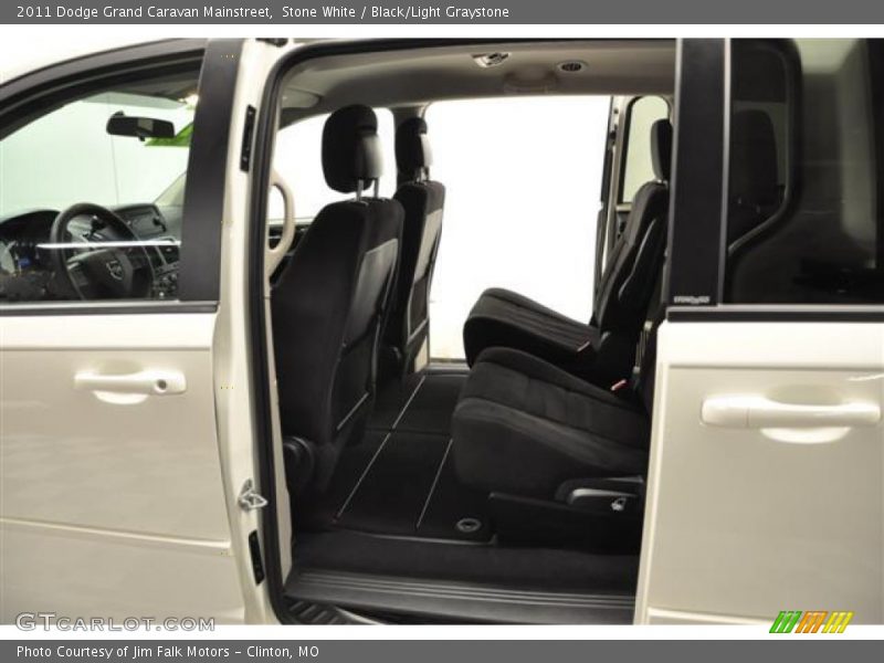 Stone White / Black/Light Graystone 2011 Dodge Grand Caravan Mainstreet