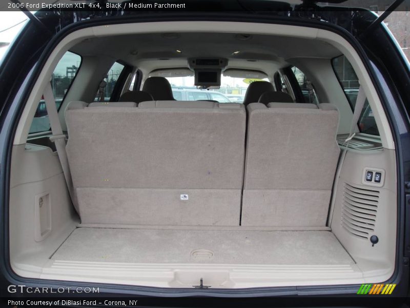 Black / Medium Parchment 2006 Ford Expedition XLT 4x4