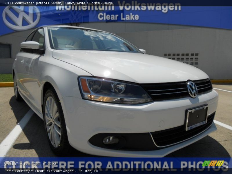 Candy White / Cornsilk Beige 2011 Volkswagen Jetta SEL Sedan