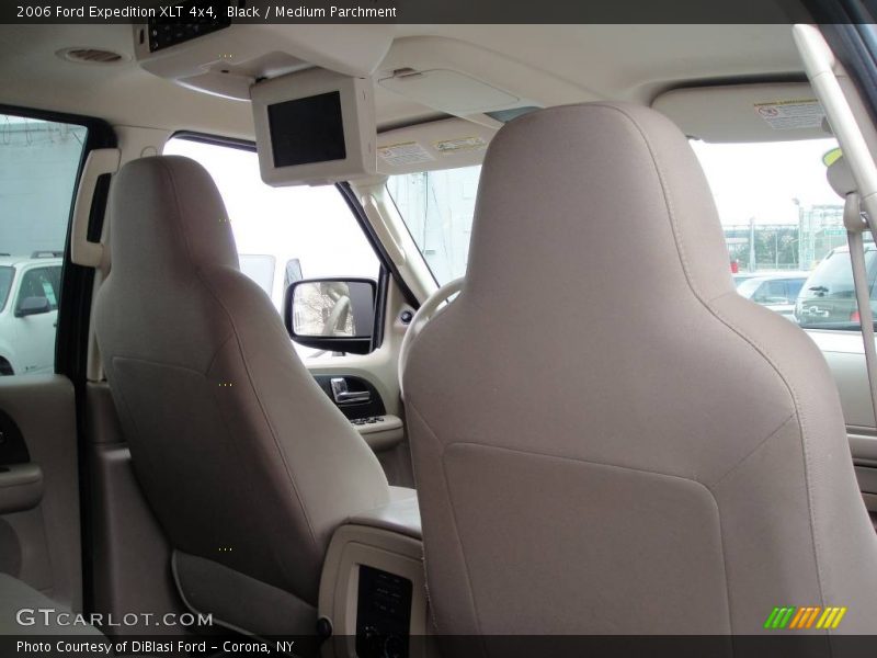 Black / Medium Parchment 2006 Ford Expedition XLT 4x4