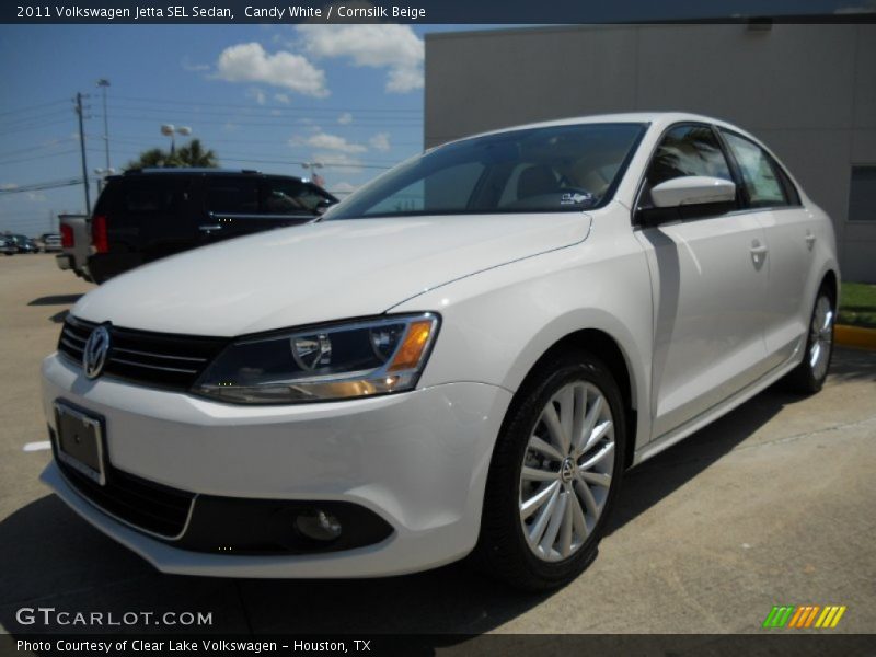 Candy White / Cornsilk Beige 2011 Volkswagen Jetta SEL Sedan