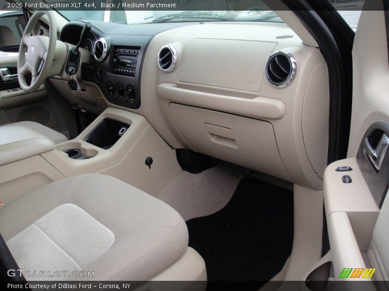 Black / Medium Parchment 2006 Ford Expedition XLT 4x4