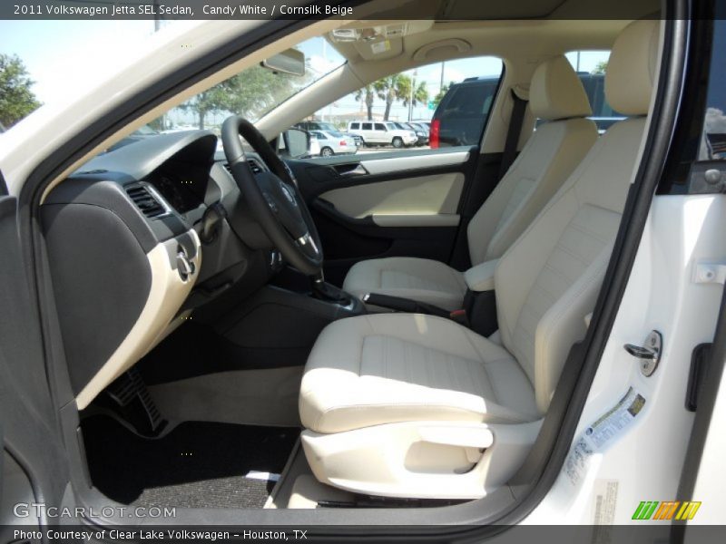 Candy White / Cornsilk Beige 2011 Volkswagen Jetta SEL Sedan
