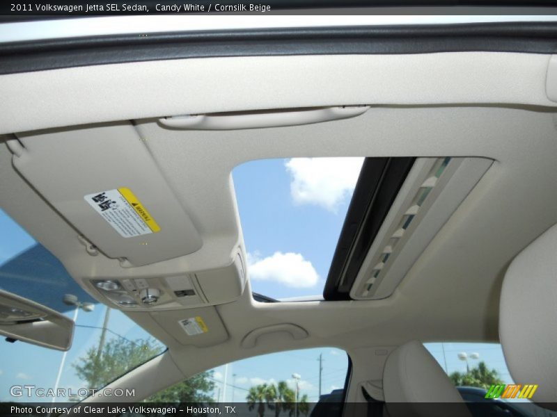Candy White / Cornsilk Beige 2011 Volkswagen Jetta SEL Sedan