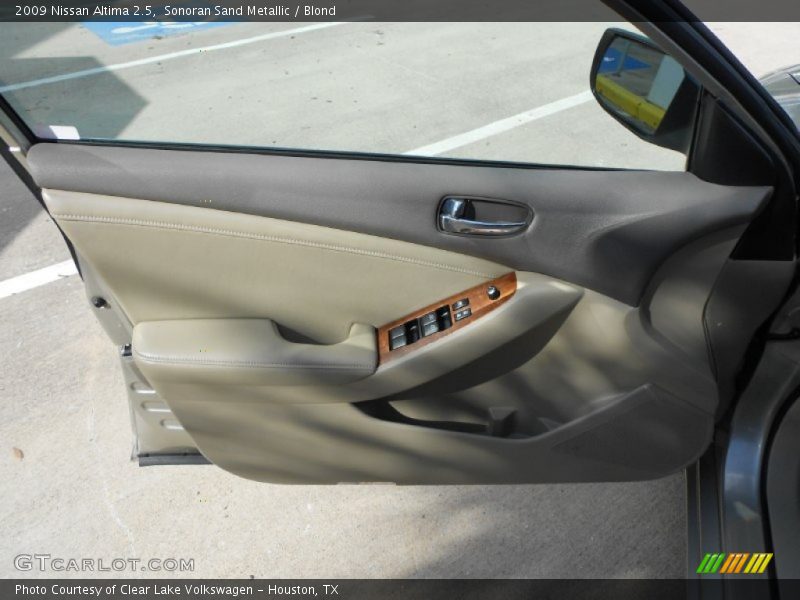 Sonoran Sand Metallic / Blond 2009 Nissan Altima 2.5