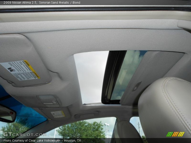 Sonoran Sand Metallic / Blond 2009 Nissan Altima 2.5
