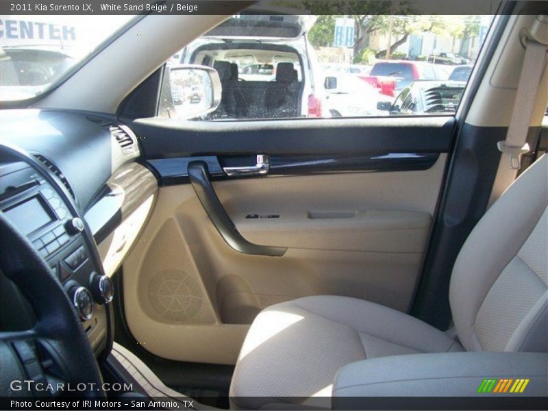 White Sand Beige / Beige 2011 Kia Sorento LX