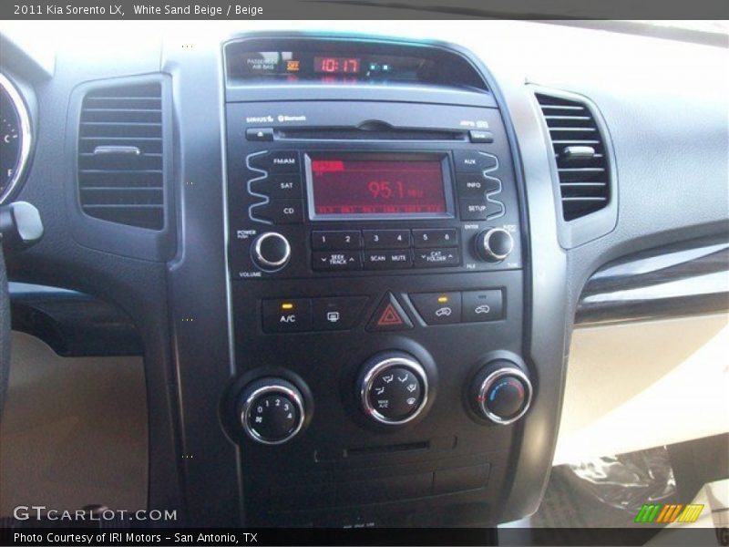 White Sand Beige / Beige 2011 Kia Sorento LX