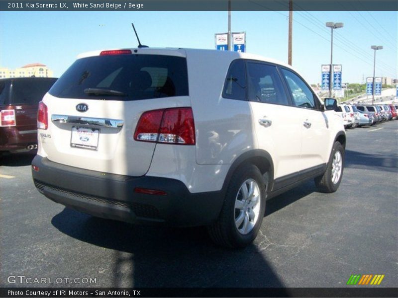 White Sand Beige / Beige 2011 Kia Sorento LX