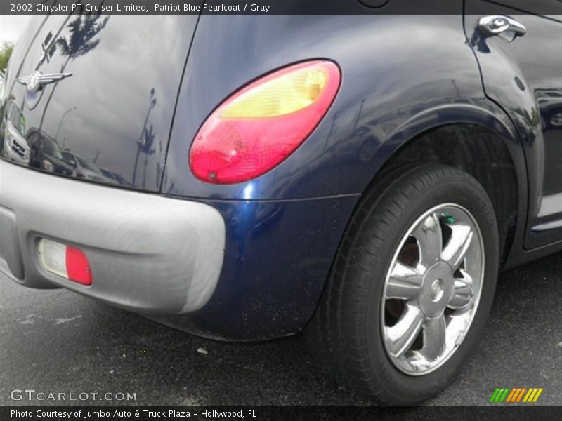 Patriot Blue Pearlcoat / Gray 2002 Chrysler PT Cruiser Limited