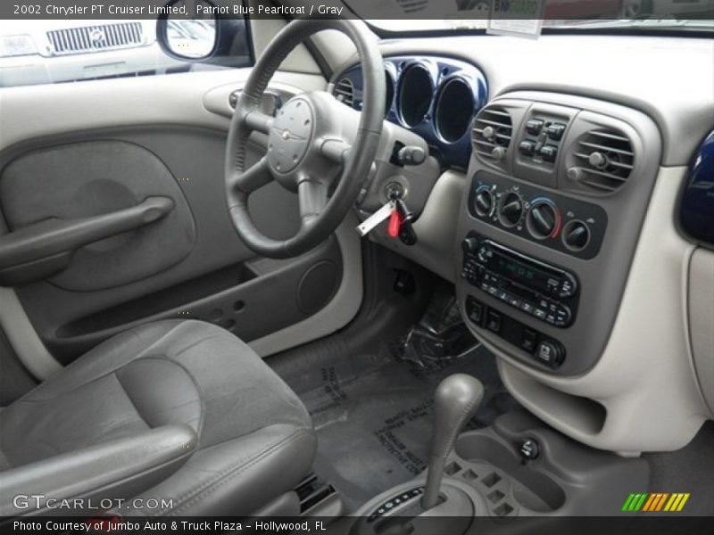 Patriot Blue Pearlcoat / Gray 2002 Chrysler PT Cruiser Limited