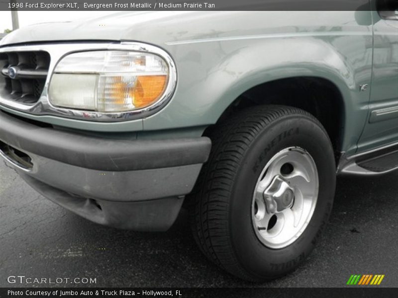 Evergreen Frost Metallic / Medium Prairie Tan 1998 Ford Explorer XLT