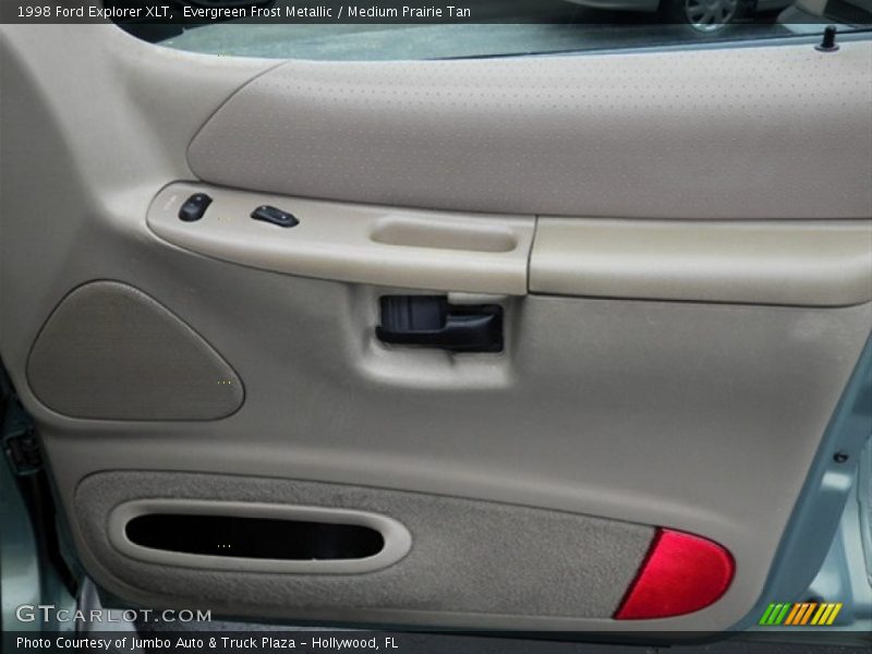 Evergreen Frost Metallic / Medium Prairie Tan 1998 Ford Explorer XLT